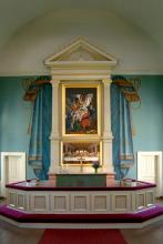 Luopioisten kirkko, alttari