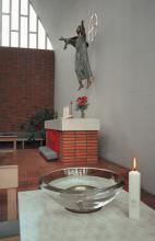 Karjasillan kirkko, kastemalja