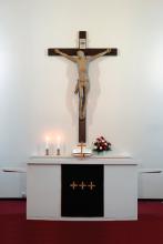 Riistaveden kirkko, alttari