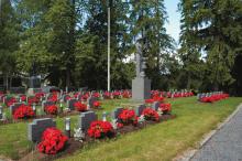 Sahalahden kirkko, hautausmaa