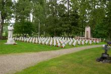 Vetelin kirkko, hautausmaa